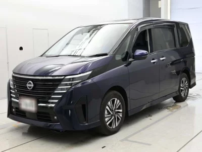 Nissan SERENA  с аукциона в Японии