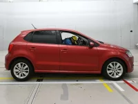 Volkswagen POLO лот № 38004 оценка 4  с аукциона в Японии 2
