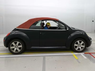 Volkswagen NEW BEETLE