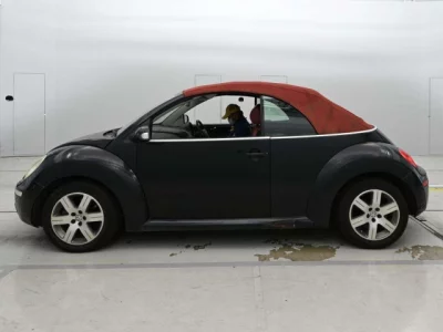 Volkswagen NEW BEETLE