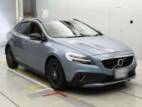 Volvo V40 лот № 90126 оценка 4  с аукциона в Японии 4
