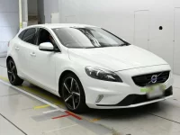Volvo V40 лот № 90147 оценка 3.5  с аукциона в Японии 4