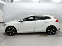 Volvo V40 лот № 90147 оценка 3.5  с аукциона в Японии 3