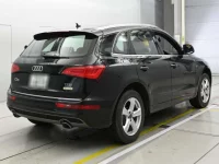 Audi Q5 лот № 38022 оценка 4  с аукциона в Японии 1