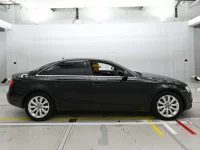 Audi A4 лот № 38054 оценка 4  с аукциона в Японии 2