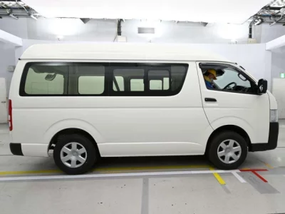 Toyota HIACE VAN  с аукциона в Японии