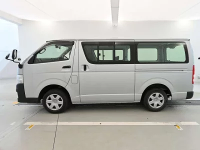 Toyota REGIUS ACE VAN
