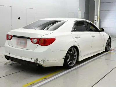 Toyota MARK X  с аукциона в Японии