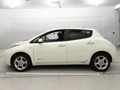 Nissan LEAF  с аукциона в Японии