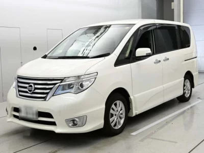 Nissan SERENA  с аукциона в Японии