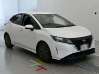 Nissan NOTE лот № 30300 оценка RA  с аукциона в Японии 4