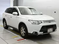 Mitsubishi OUTLANDER лот № 10120 оценка 3.5  с аукциона в Японии 4