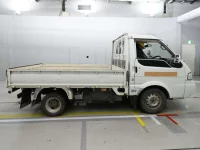 Mazda BONGO лот № 10116 оценка 3.5  с аукциона в Японии 2