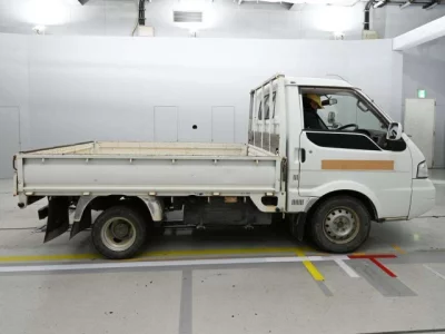 Mazda BONGO  с аукциона в Японии