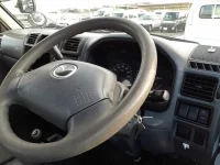 Mazda BONGO VAN лот № 30326 оценка 3.5  с аукциона в Японии 8