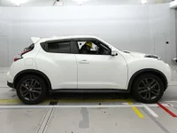 Nissan JUKE лот № 30422 оценка R  с аукциона в Японии 2