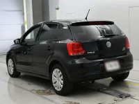 Volkswagen POLO лот № 38095 оценка 4  с аукциона в Японии 5
