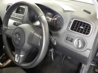 Volkswagen POLO лот № 38095 оценка 4  с аукциона в Японии 8