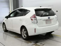 Toyota PRIUS ALPHA лот № 30381 оценка 4  с аукциона в Японии 5
