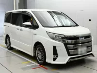 Toyota NOAH лот № 30502 оценка 4.5  с аукциона в Японии 3
