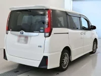 Toyota NOAH лот № 30454 оценка 3.5  с аукциона в Японии 1