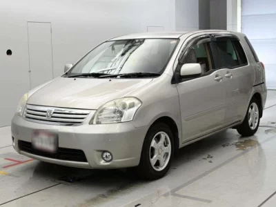 Toyota RAUM