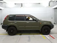 Nissan X-TRAIL лот № 10180 оценка 3  с аукциона в Японии 2