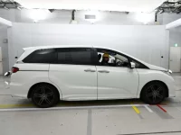 Honda ODYSSEY лот № 30072 оценка 4  с аукциона в Японии 2