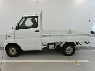 Mitsubishi MINICAB TRUCK