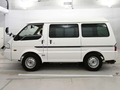 Mazda BONGO VAN  с аукциона в Японии