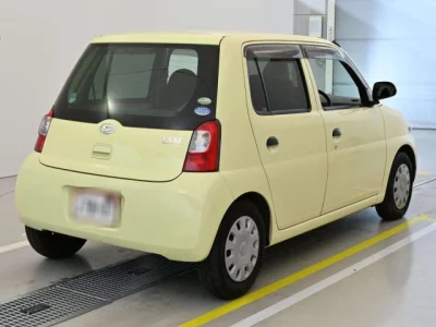 Daihatsu Esse