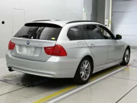 BMW 3-Series лот № 90437 оценка 4  с аукциона в Японии 1