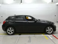 BMW 1-Series лот № 90440 оценка R  с аукциона в Японии 2