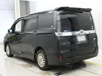 Toyota VOXY лот № 30480 оценка R  с аукциона в Японии 5