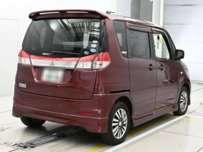 Mitsubishi DELICA D2