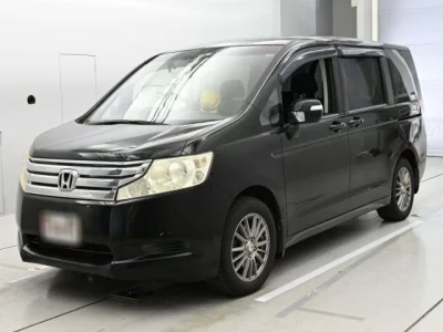 Honda STEP WAGON  с аукциона в Японии