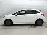 Nissan NOTE лот № 36325 оценка 4.5  с аукциона в Японии 3