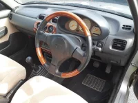 Nissan MARCH лот № 90468 оценка 3.5  с аукциона в Японии 8