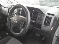 Mitsubishi DELICA D5 лот № 30506 оценка 4  с аукциона в Японии 8