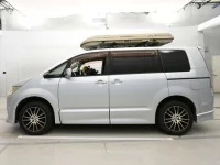 Mitsubishi DELICA D5 лот № 30506 оценка 4  с аукциона в Японии 3