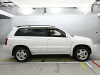 Toyota KLUGER лот № 30569 оценка 3.5  с аукциона в Японии 2