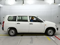 Toyota PROBOX лот № 10189 оценка 3.5  с аукциона в Японии 2