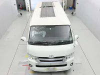 Toyota HIACE VAN лот № 40122 оценка 3  с аукциона в Японии 6