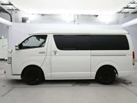 Toyota HIACE VAN лот № 40122 оценка 3  с аукциона в Японии 3