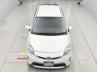 Toyota PRIUS PHV лот № 10246 оценка RA  с аукциона в Японии 6