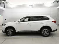 Mitsubishi OUTLANDER лот № 33427 оценка RA  с аукциона в Японии 3