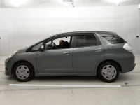 Honda FIT SHUTTLE лот № 30532 оценка 3.5  с аукциона в Японии 3