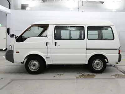 Mazda BONGO VAN