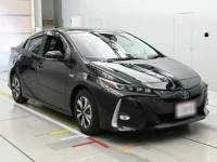Toyota PRIUS PHV лот № 30567 оценка 3.5  с аукциона в Японии 4