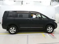 Mitsubishi DELICA D5 лот № 30660 оценка 3  с аукциона в Японии 2